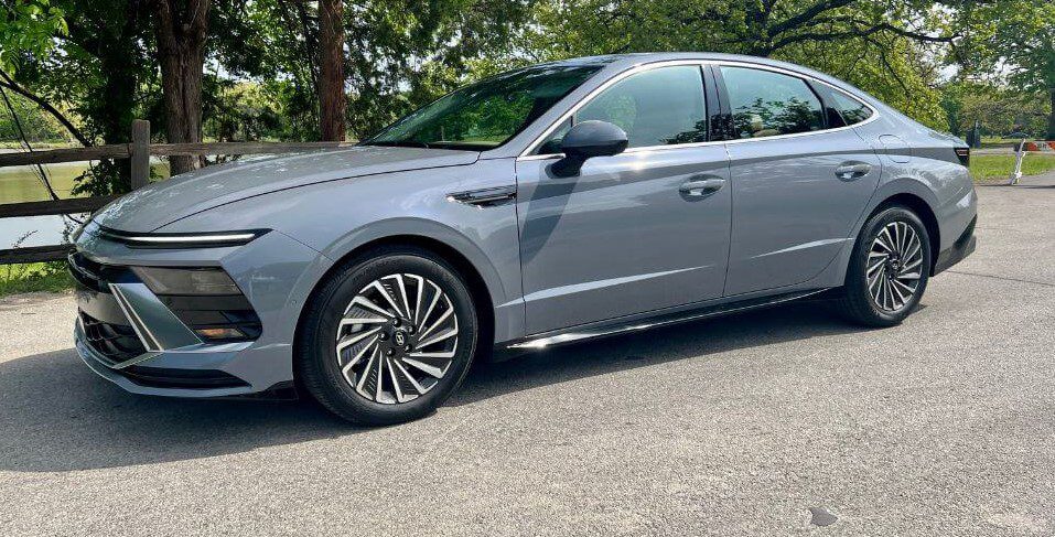 2024 Hyundai Sonata Hybrid
