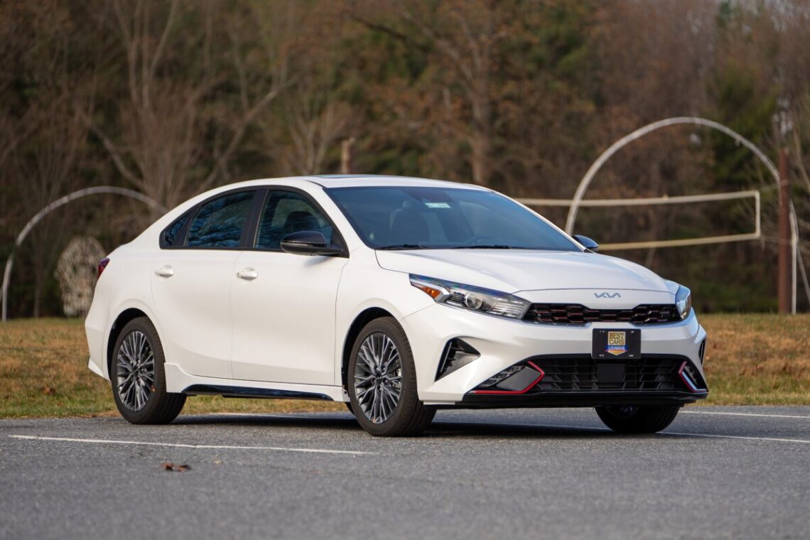 2024 white Kia Forte